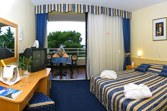Double room - Classic S3 - Extra bed, park side, balcony